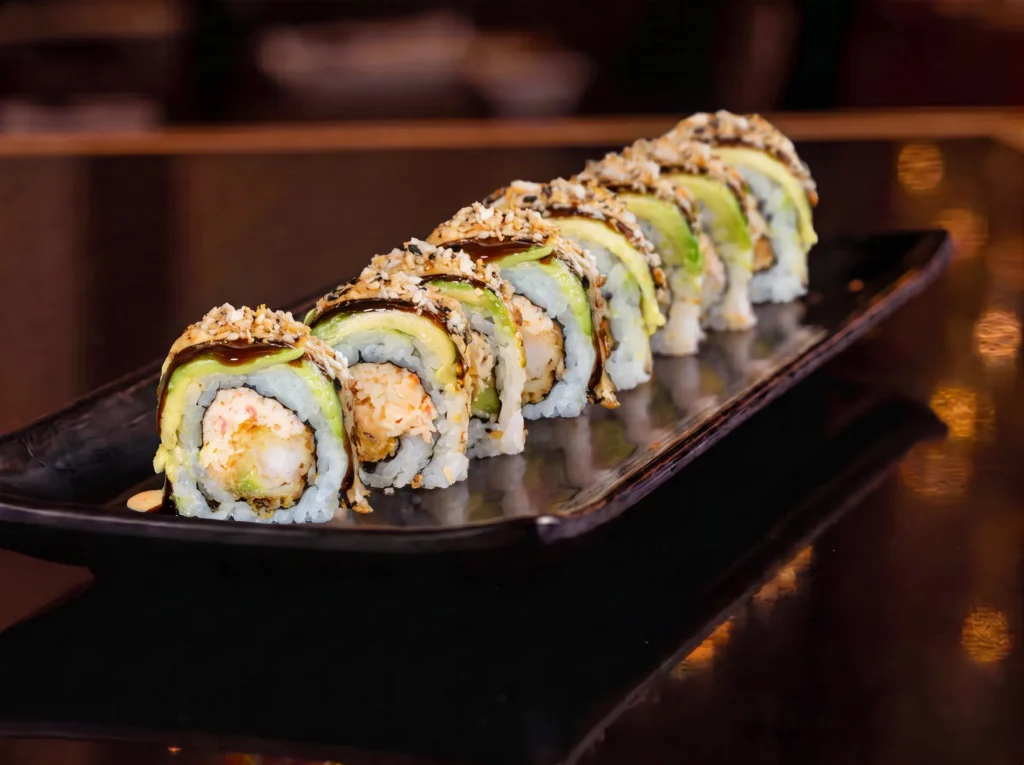 Crunchy Roll (8 pieces) - Premium Japanese Cuisine at Kingdom Sushi