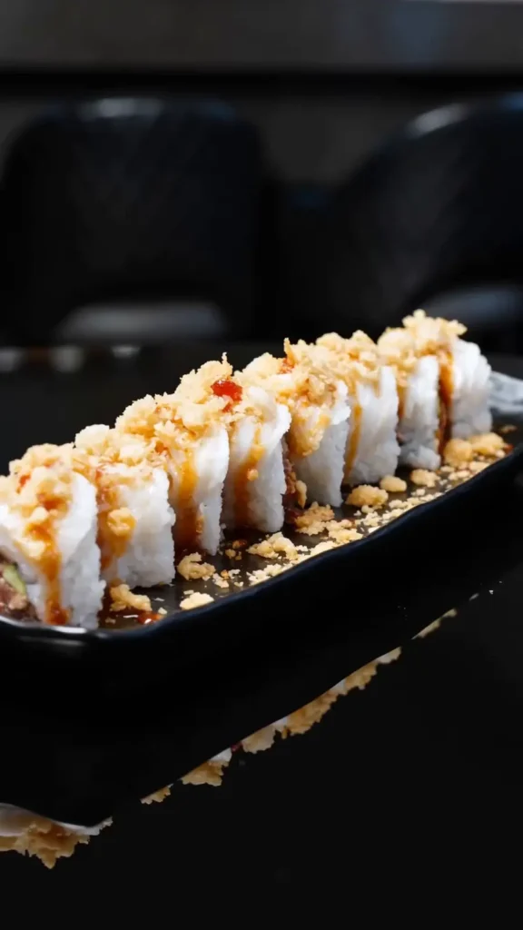 Drama Queen Roll (8 pieces) - Premium Japanese Cuisine at Kingdom Sushi