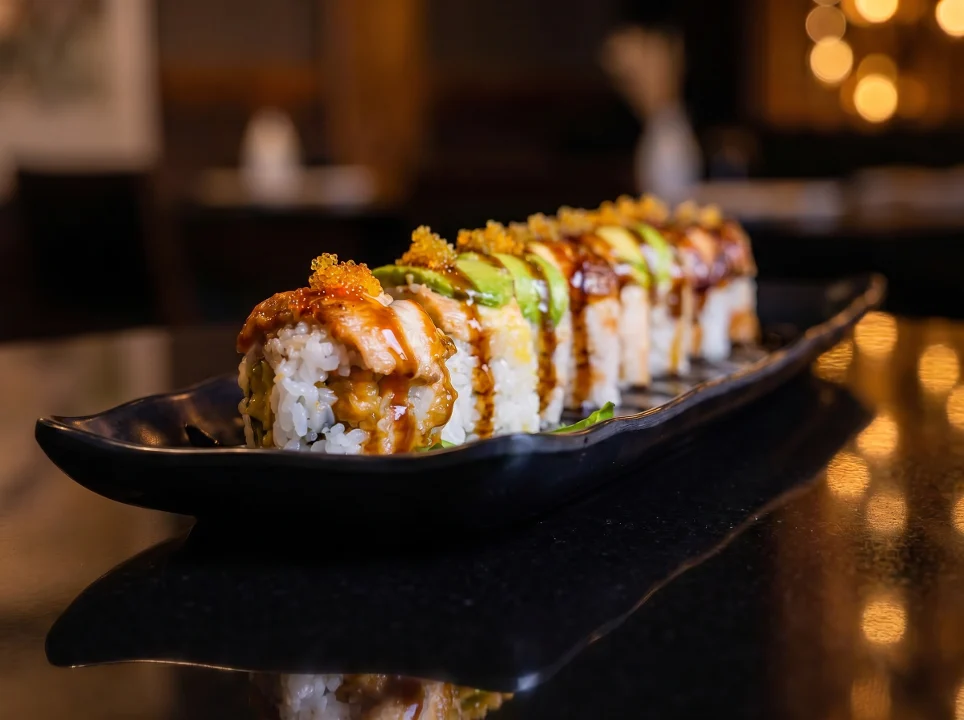 Dragon Roll (8 pcs) - Premium Japanese Cuisine at Kingdom Sushi