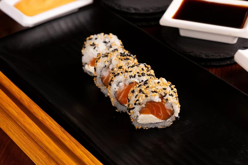 Uramaki Traditional Rod - Premium Japanese Cuisine at Kingdom Sushi