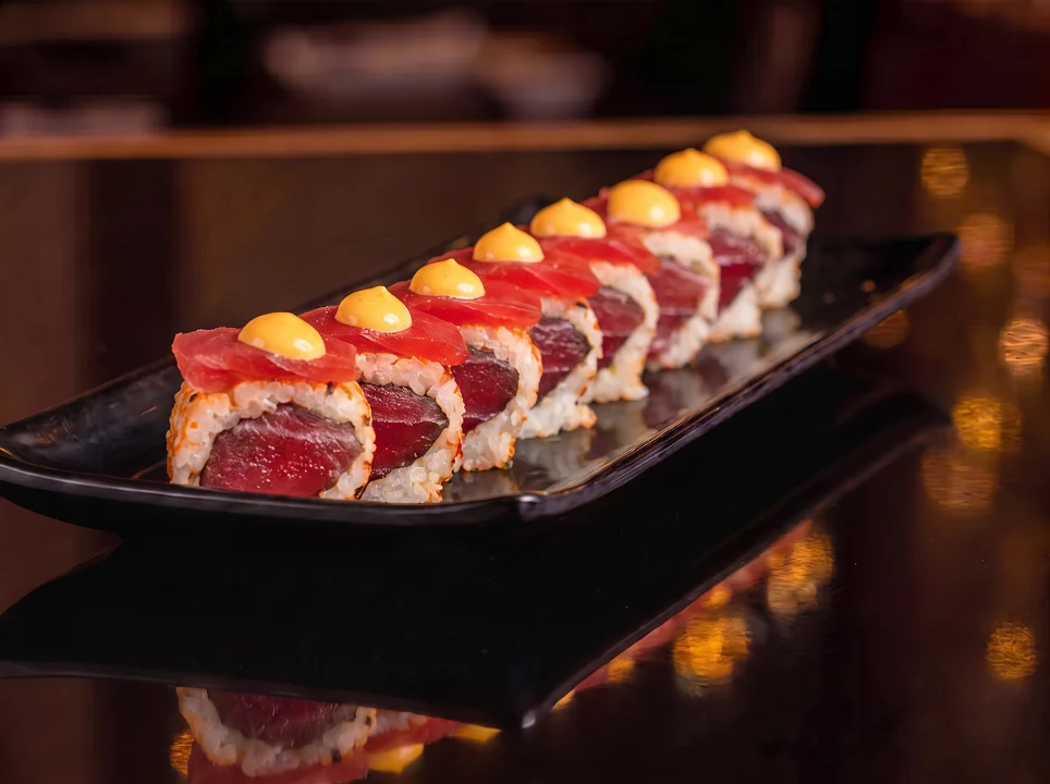 Spicy Tuna Roll (8 Pcs) - Premium Japanese Cuisine at Kingdom Sushi