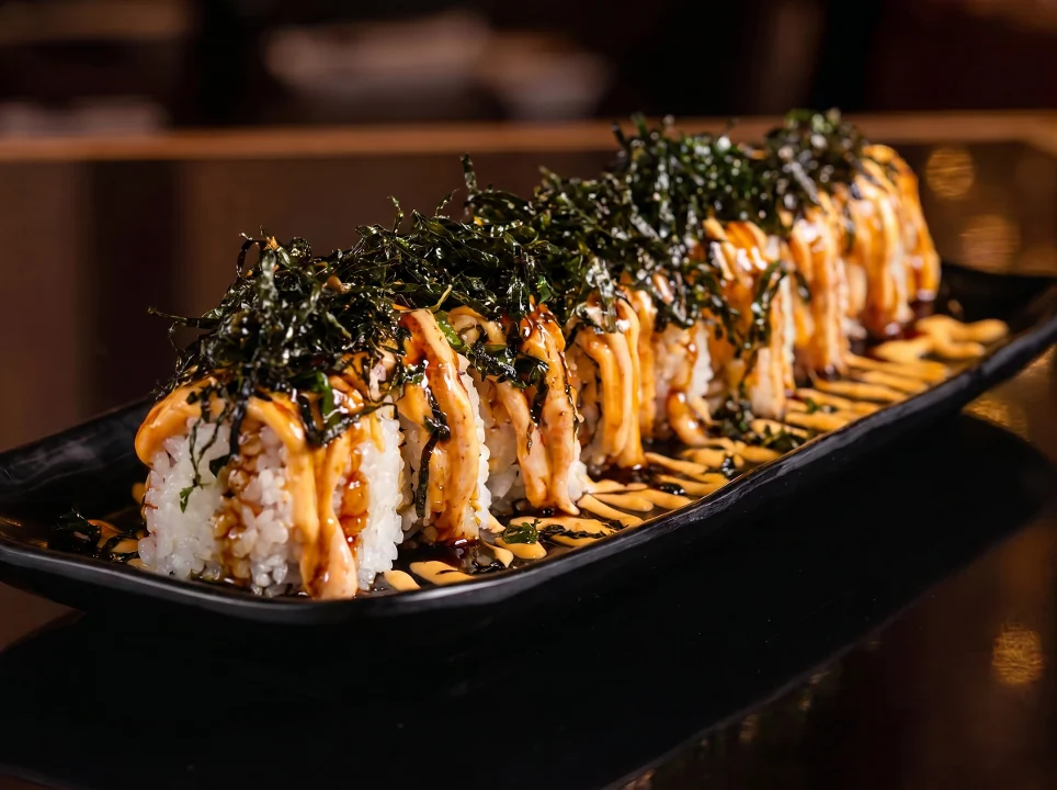 Alice Roll (8 pcs) - Premium Japanese Cuisine at Kingdom Sushi